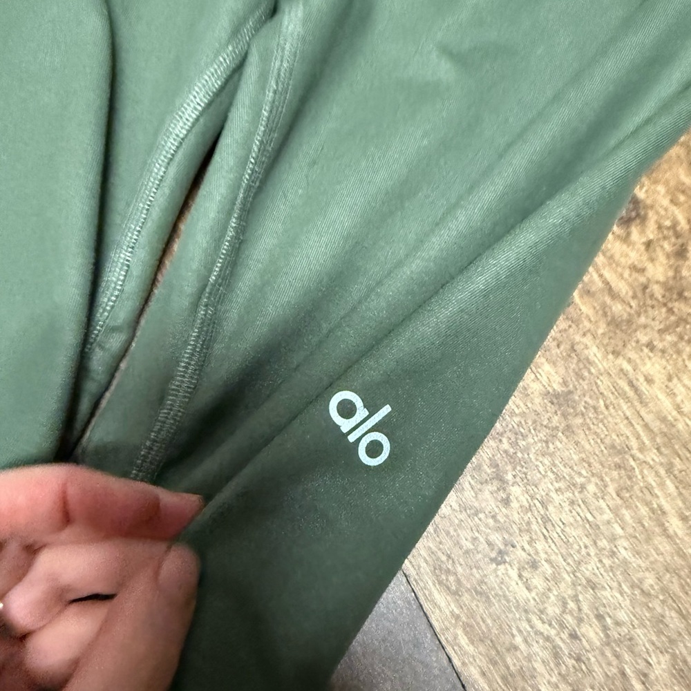 Alo leggings - Picture 3 of 3